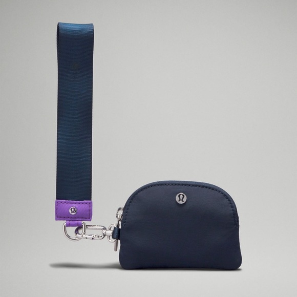 Lululemon Dual Pouch Wristlet, True Navy/Atomic Purple - NWT - Picture 4 of 5